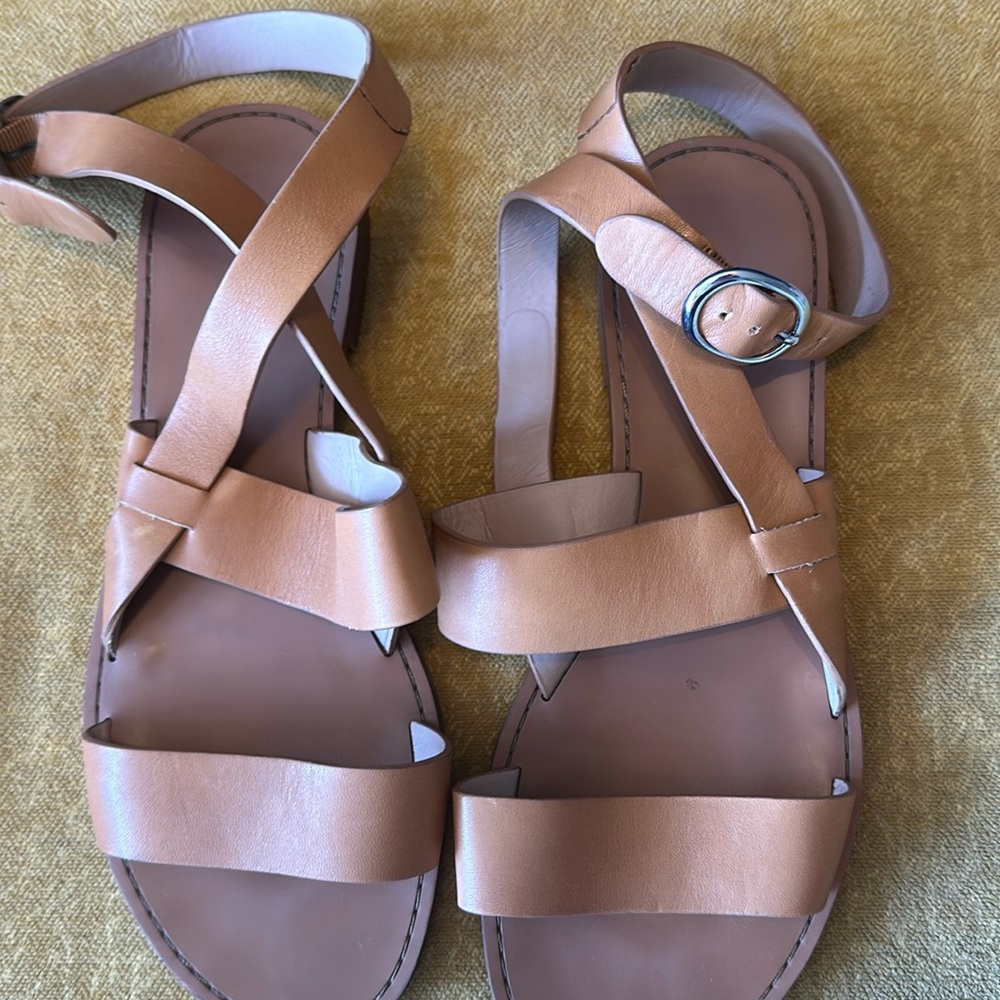 Banana republic wrap ankle sandals size 8.5
